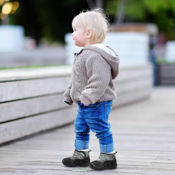 LeIsfIt Toddler Boots Girls Boys Winter Boots Cozy Fleece Snow Boots Indoor Outdoor Warm Shoes
