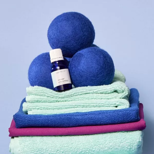 Capri Blue Volcano Dryer Ball Kit  includes 3 100 Wool Dryer Balls 1 Volcano Laundry Fragrance Oil  Reusable Dryer Balls Eliminate Wrinkles Static ampamp Lint  Cruelty Free ampamp NonToxic Laundry BallsLaundry Fragrance Oil