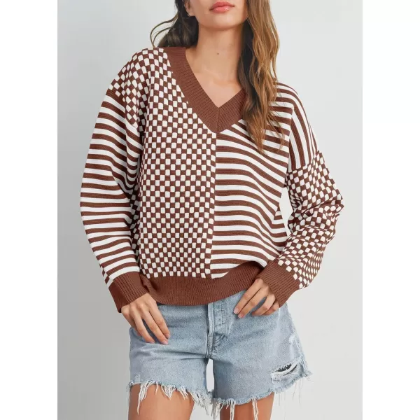 Saodimallsu Womens Checkered Striped Sweater V Neck Long Sleeve 2024 Fall Trendy Loose Knit Cozy Pullover TopsBrown