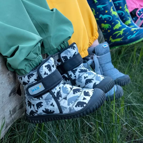 imageJAN ampamp JUL ToastyDry WaterResistant Winter Boots for ToddlersToastydry Bear