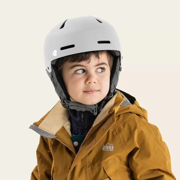 imageRetrospec Comstock Youth Ski ampamp Snowboard Helmet for Kids  Durable ABS Shell Protective EPS Foam ampamp Cooling Vents  Adjustable Fit for Boys ampamp GirlsMatte White