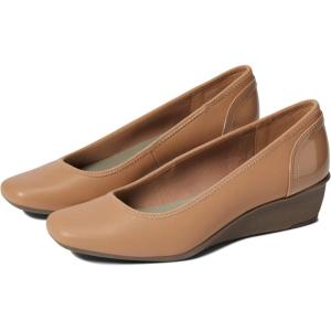 imageAnne Klein Womens Wisher Wedge PumpNatural