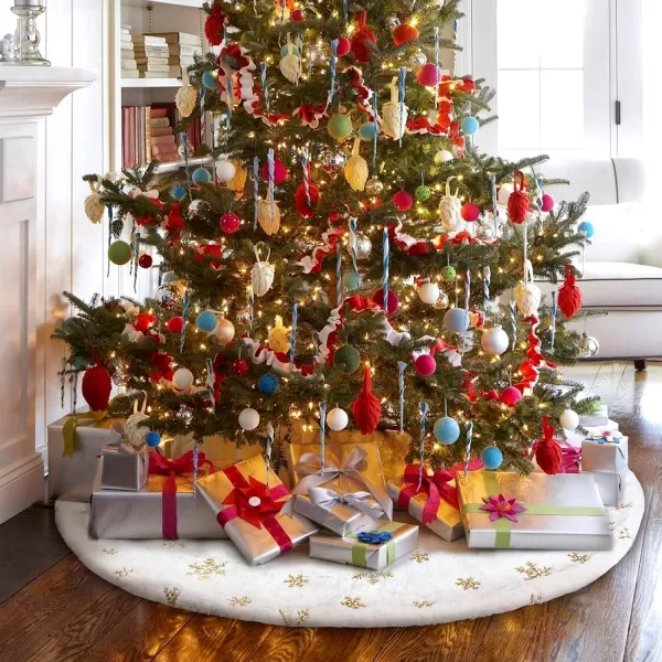 OurWarm 48 Inches Christmas Tree Skirt White Luxury Faux Fur Tree Skirt with Gold Snowflakes Super Soft Thick Plush Tree Skirt for Xmas Party Home DecorationsGold48inch
