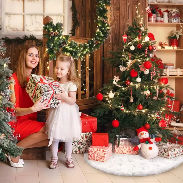 OurWarm 48 Inches Christmas Tree Skirt White Luxury Faux Fur Tree Skirt with Gold Snowflakes Super Soft Thick Plush Tree Skirt for Xmas Party Home DecorationsSilver