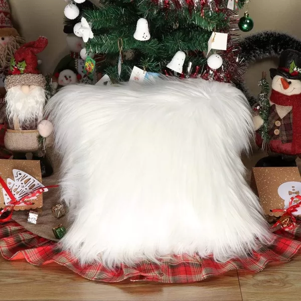 OurWarm Set of 2 White Fur Throw Pillows Fluffy Pillow Covers 18x18 Faux Fur Pillow Covers Luxury Series Merino Style Decorative Pillows Case for Living Room Couch Bedroom Car Home DecorWhite 18in x 18in