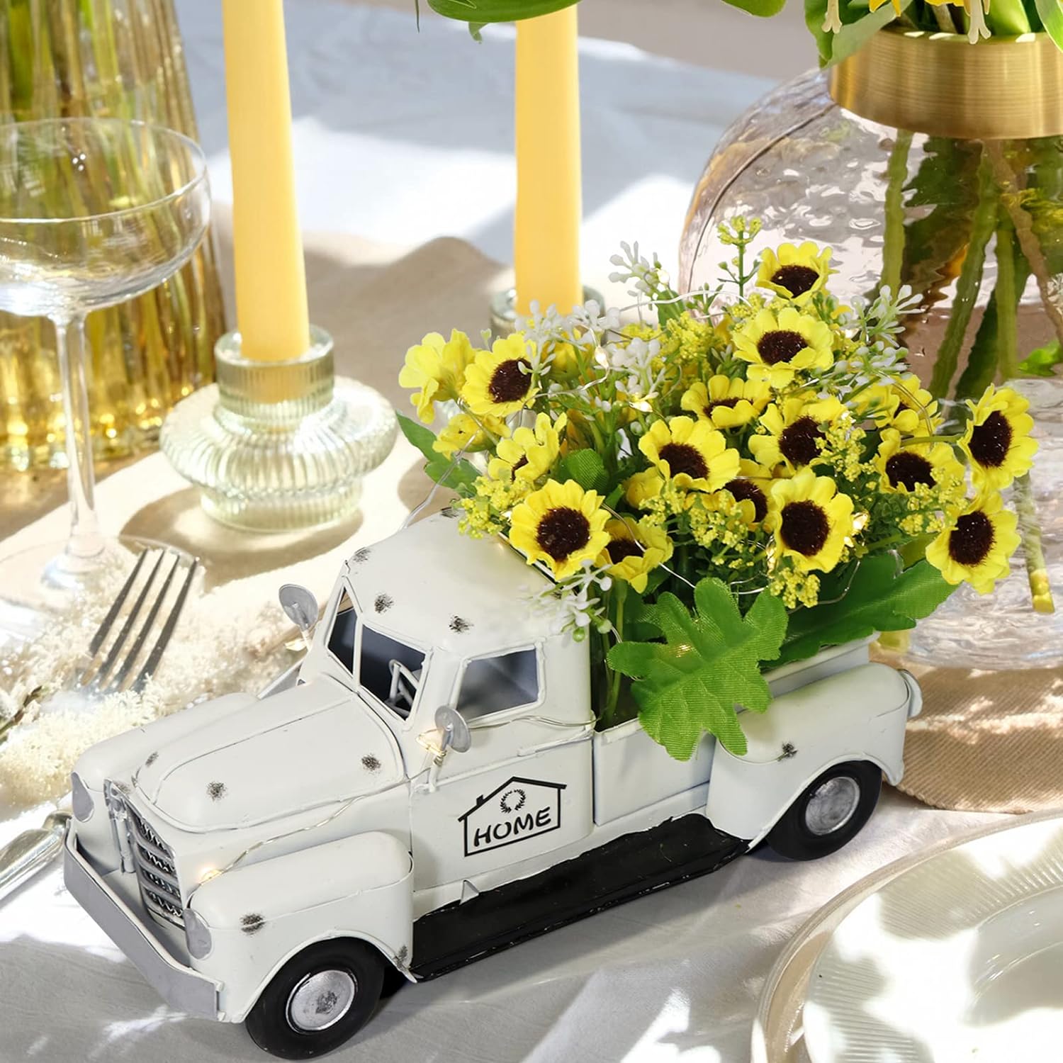 OurWarm Vintage White Truck Decor with Sunflowers Artificial Flowers Farmhouse Table Decor LED String Lights Metal Truck Sunflower Decor for Home Rustic Farmhouse Tiered Tray Decor Table Top Decor1white