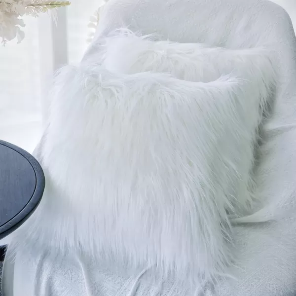 OurWarm Set of 2 White Fur Throw Pillows Fluffy Pillow Covers 18x18 Faux Fur Pillow Covers Luxury Series Merino Style Decorative Pillows Case for Living Room Couch Bedroom Car Home DecorWhite 2020 inches