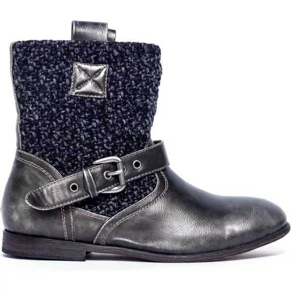 Muk Luks Womens MEEAH Short Buckle BootDistressed Black