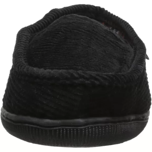 MUK LUKS Mens Corduroy Moccasin with Flannel Lining SlipOn LoaferBlack