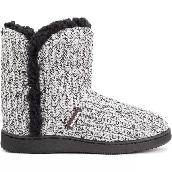 MUK LUKS Womens Cheyenne SlippersLight Grey