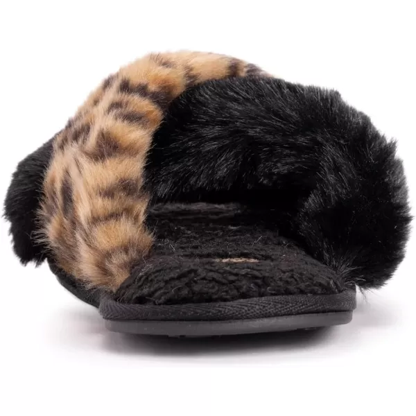 MUK LUKS Womens Prym SlipperLeopard