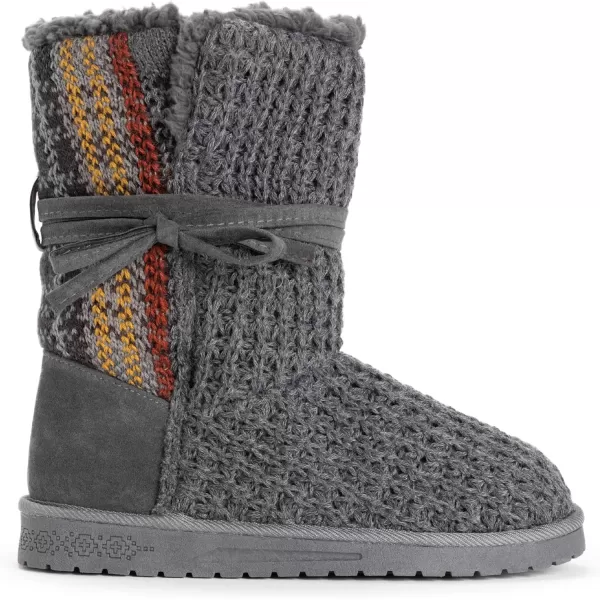 MUK LUKS Womens Pull on Fashion BootGrey Plaid