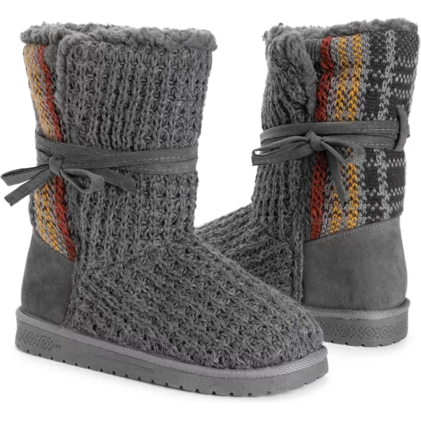 MUK LUKS Womens Pull on Fashion BootGrey Plaid