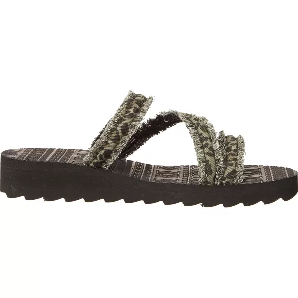 MUK LUKS Womens Wave Riptide SandalsOlive Leopard