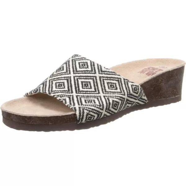 MUK LUKS Womens Lea Wedge SandalBlackWhite