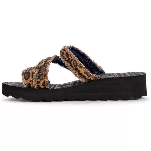 MUK LUKS Womens Wave Riptide SandalsBrown Leopard