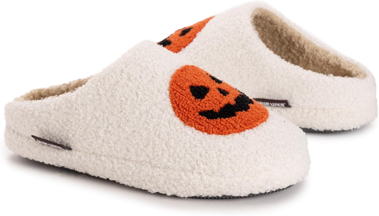 imageMUK LUKS Womens Novelty Punch Needle Grey CatIvoryJack O Lantern