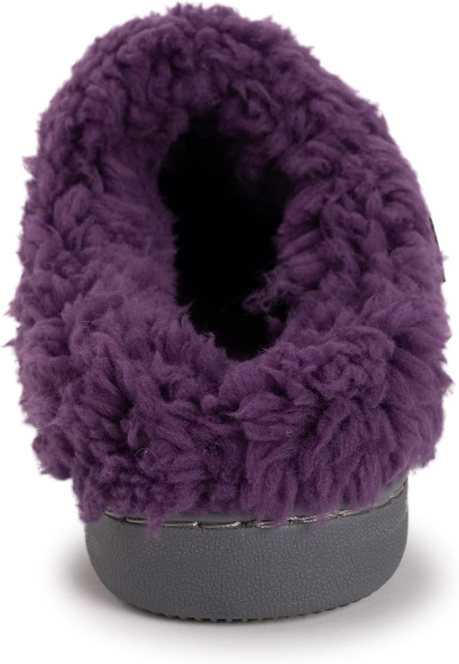 imageMUK LUKS Womens Suzanne Clog SlipperMagical Christmas Purple
