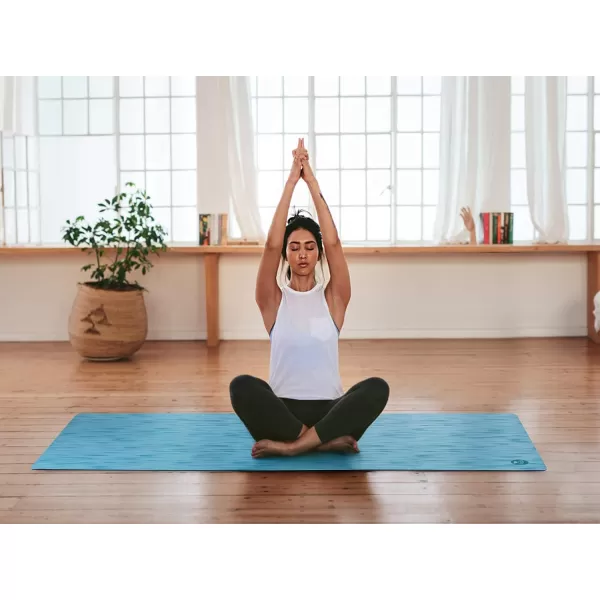 IUGA Pro Yoga Mat Non Slip Hot Yoga Mat Anti-tear Exercise Mat Eco Friendly Yoga Mats with SGS Certified Material Free Carrying Strap Included